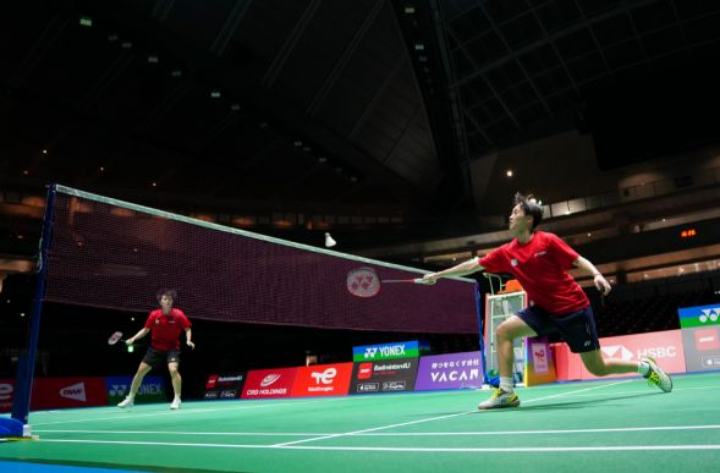 康出战更多 康出战更多